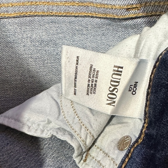 *HUDSON* Medium Wash Cutoff Bermuda Nico LCI Shorts Size 29 - Picture 3 of 7